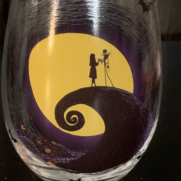 Nightmare Before Christmas Jack & Sally 20oz Tear Drop Glass - NIB - Picture 3 of 14